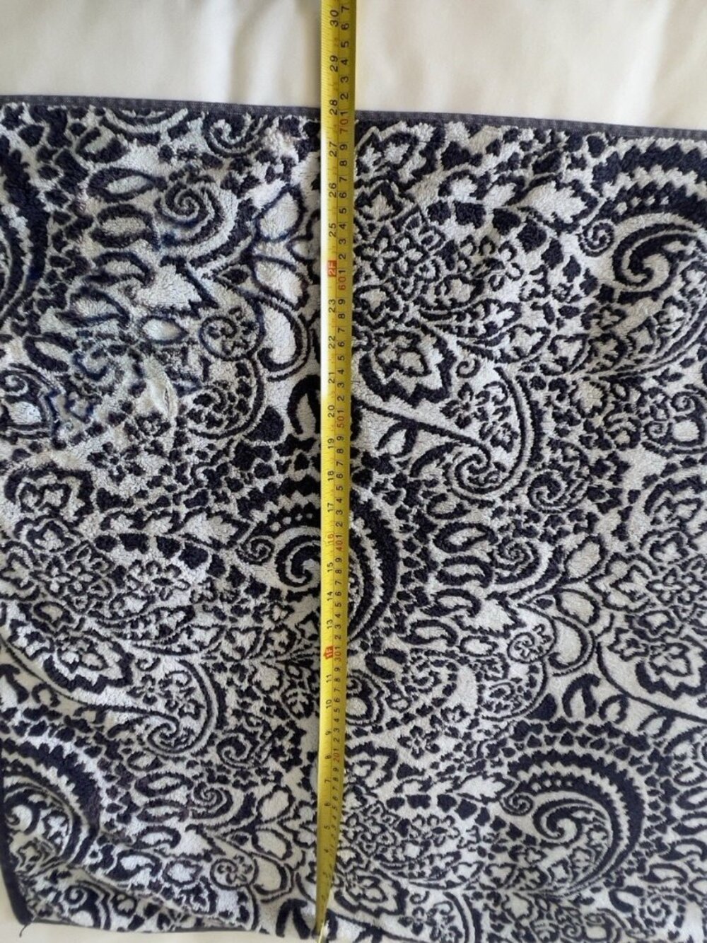 RALPH LAUREN Large Bath Towel 100% Cotton Navy Blue White Paisley 28"W x 54"L - Picture 7 of 16